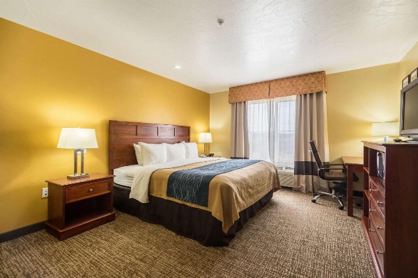 Comfort Inn And Suites Cedar City image 2