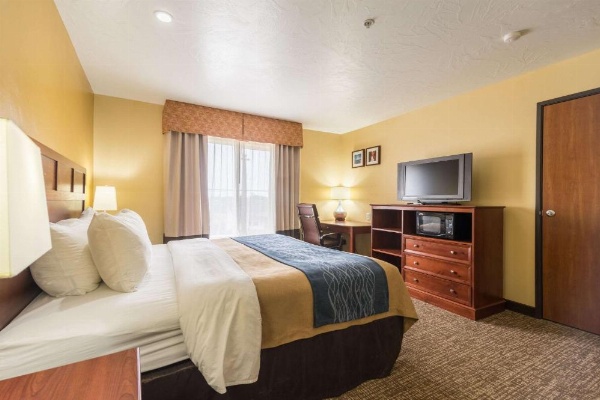 Comfort Inn And Suites Cedar City image 23