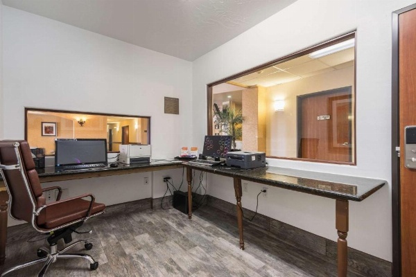Comfort Inn And Suites Cedar City image 25